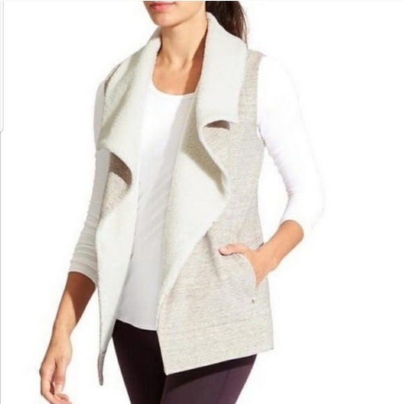 Athleta Jackets & Blazers - Athleta Vest Shearling Open Front Size XS